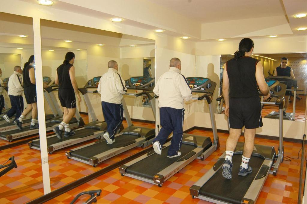 Palmcity Hotel Akhisar ภายนอก รูปภาพ